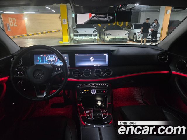 Mercedes-Benz E-Class 2017 — photo 5