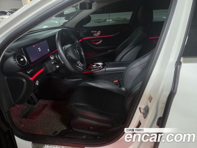Mercedes-Benz E-Class 2017 — photo 6