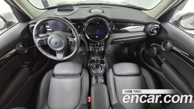 Mini Cooper 2024 — photo 10