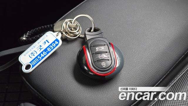 Mini Cooper 2024 — photo 21