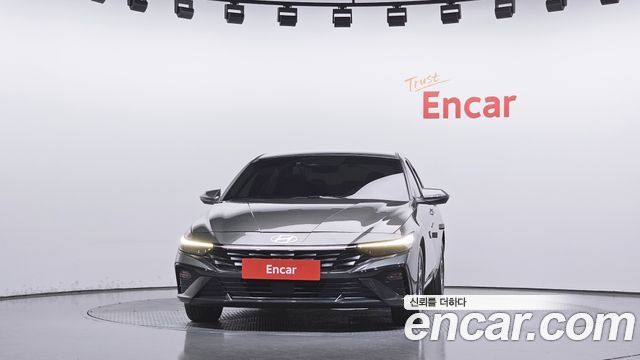 Hyundai AVANTE 2025 — photo 3