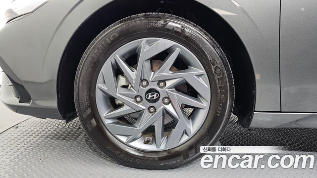 Hyundai AVANTE 2025 — photo 5