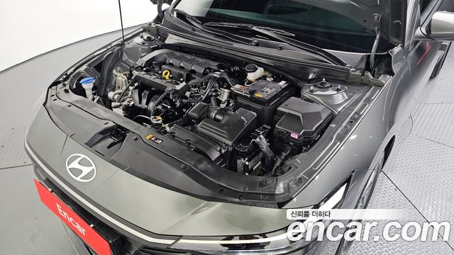 Hyundai AVANTE 2025 — photo 6