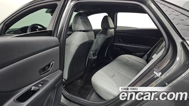 Hyundai AVANTE 2025 — photo 11
