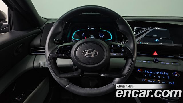 Hyundai AVANTE 2025 — photo 13
