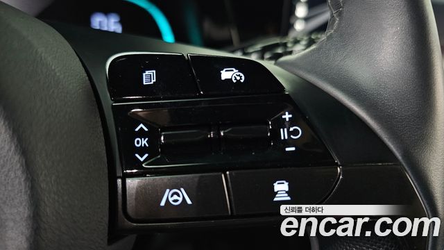Hyundai AVANTE 2025 — photo 19