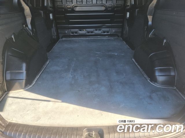 Hyundai Staria 2023 — photo 7