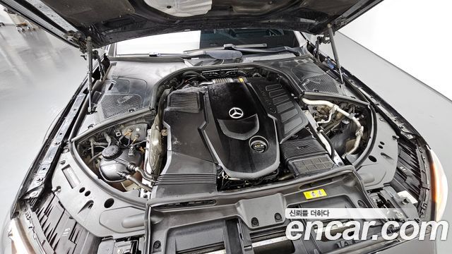Mercedes-Benz S-Class 2022 — photo 6