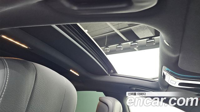 Mercedes-Benz S-Class 2022 — photo 24