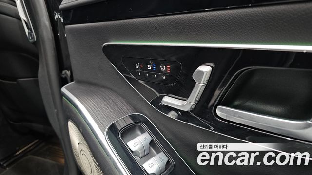 Mercedes-Benz S-Class 2022 — photo 25