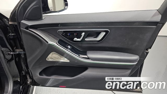 Mercedes-Benz S-Class 2022 — photo 14