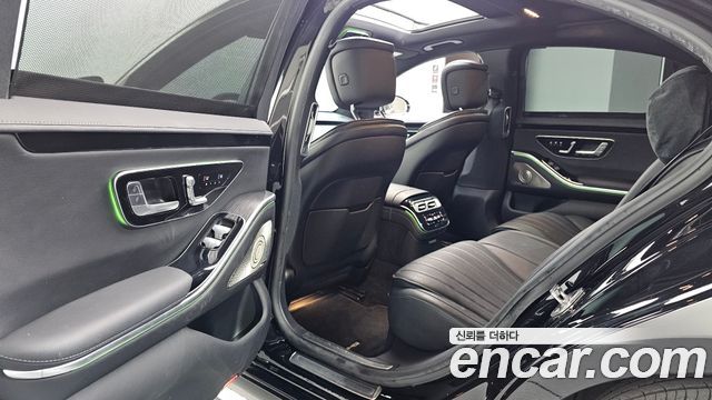 Mercedes-Benz S-Class 2022 — photo 16