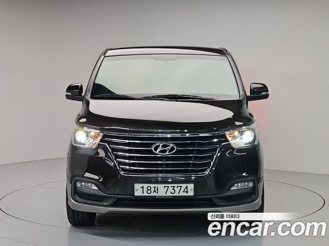 Hyundai Starex 2019 — photo 2
