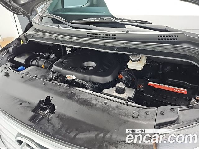 Hyundai Starex 2019 — photo 5