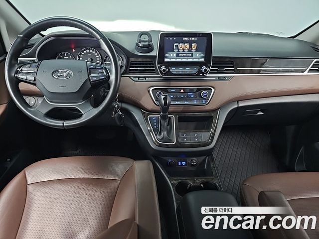 Hyundai Starex 2019 — photo 7