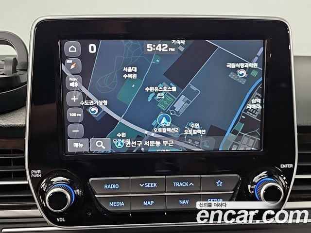 Hyundai Starex 2019 — photo 15
