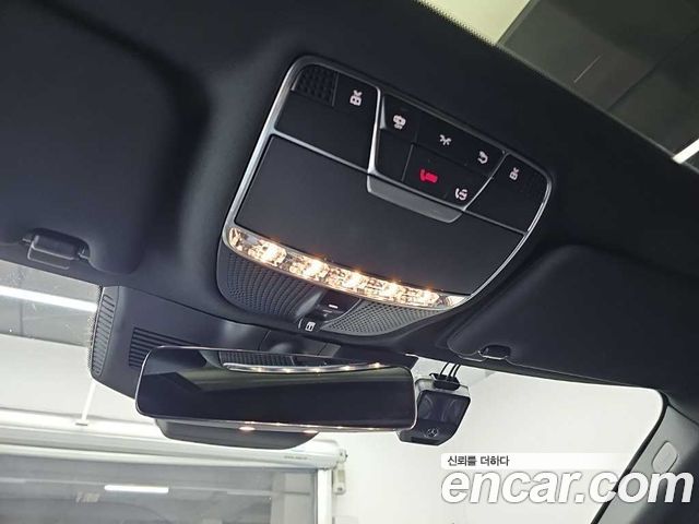 Mercedes-Benz S-Class 2019 — photo 18
