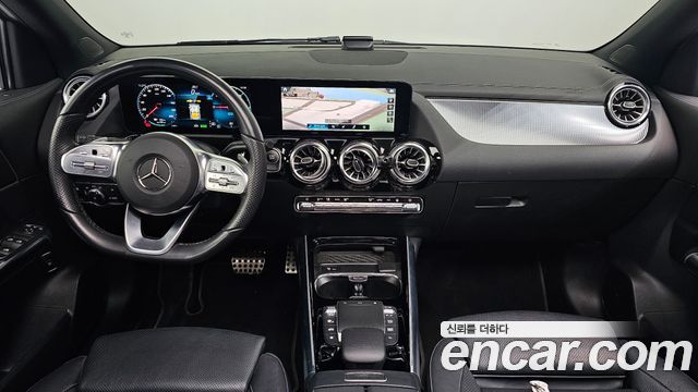 Mercedes-Benz EQA 2022 — photo 10