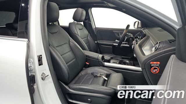 Mercedes-Benz EQA 2022 — photo 17