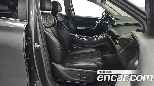 Hyundai Santafe 2021 — photo 13