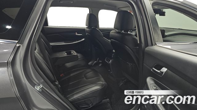 Hyundai Santafe 2021 — photo 16