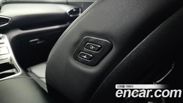 Hyundai Santafe 2021 — photo 32