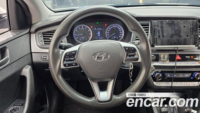 Hyundai Sonata 2019 — photo 13