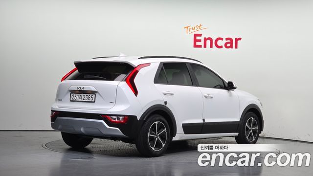 Kia Niro 2024 — photo 2
