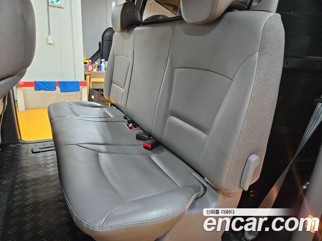 Hyundai Starex 2015 — photo 17