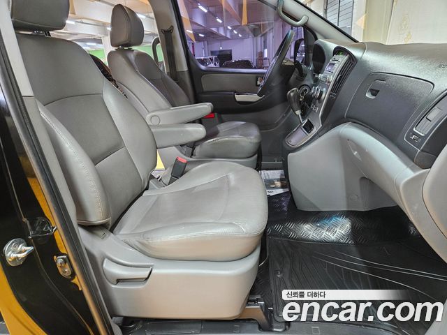 Hyundai Starex 2015 — photo 19