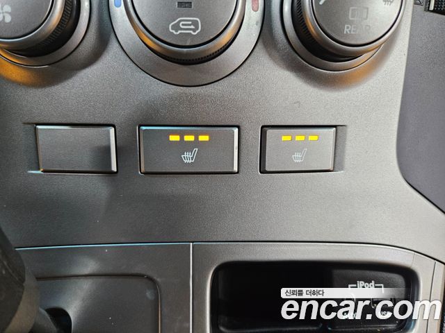Hyundai Starex 2015 — photo 20