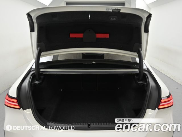 BMW 5-Series 2024 — photo 19