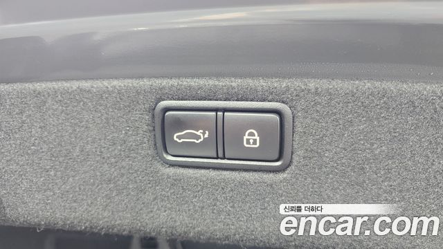 Genesis G80 2018 — photo 22