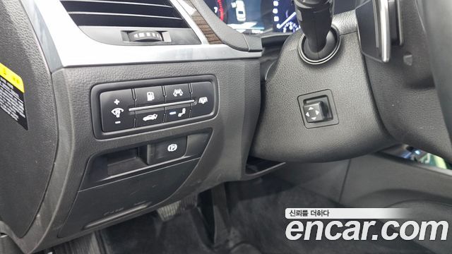 Genesis G80 2018 — photo 25