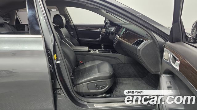 Genesis G80 2018 — photo 16