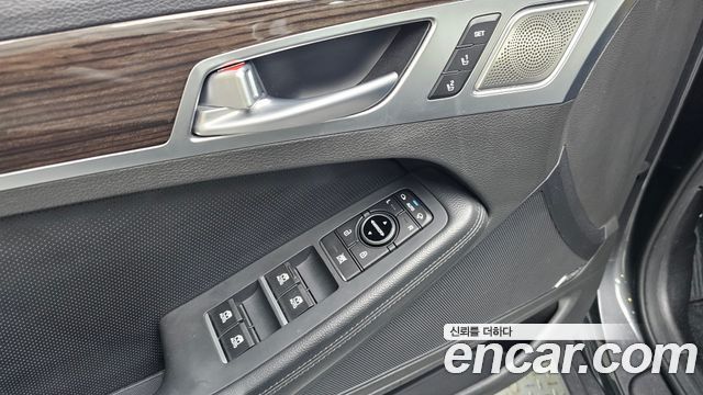 Genesis G80 2018 — photo 27