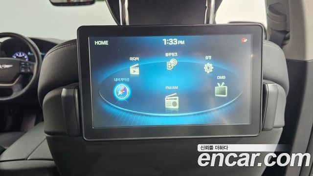 Genesis G80 2018 — photo 30