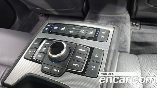 Genesis G80 2018 — photo 31