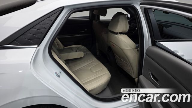 Hyundai AVANTE 2026 — photo 18