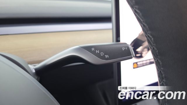 Tesla Model Y 2024 — photo 9