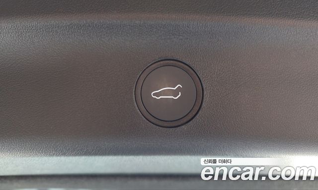 Tesla Model Y 2024 — photo 19