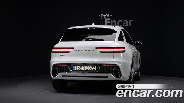 Genesis GV70 2023 — photo 4