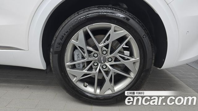 Genesis GV70 2023 — photo 7