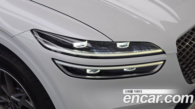 Genesis GV70 2023 — photo 8