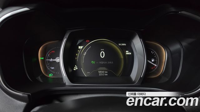 Renault Korea QM6 2023 — photo 11