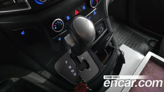 Hyundai Starex 2021 — photo 9