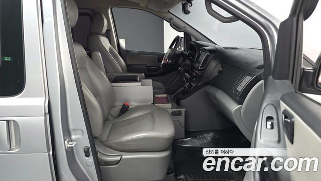 Hyundai Starex 2021 — photo 11
