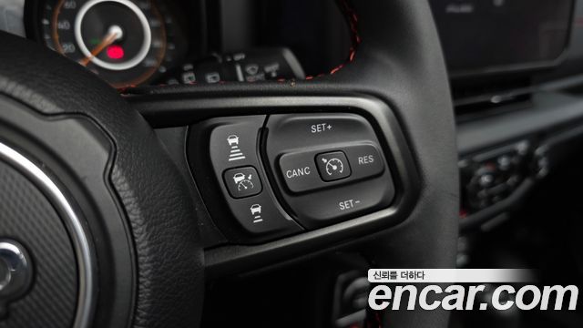 Jeep Wrangler 2024 — photo 22