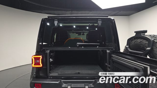 Jeep Wrangler 2024 — photo 25