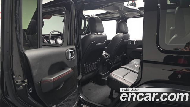 Jeep Wrangler 2024 — photo 27